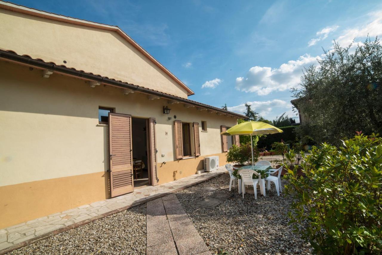 Casa Vacanze Santa Caterina Asciano Extérieur photo