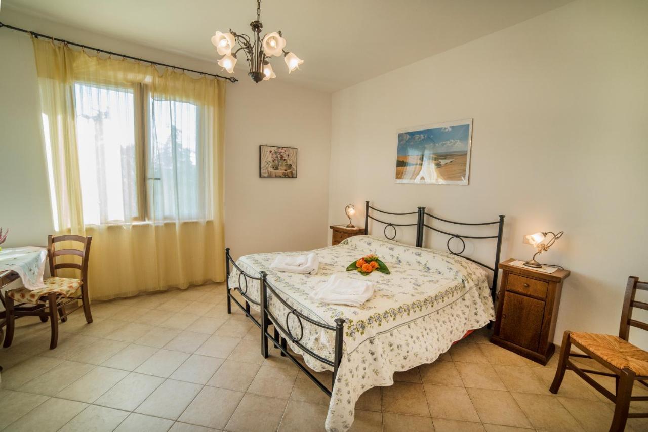 Casa Vacanze Santa Caterina Asciano Extérieur photo