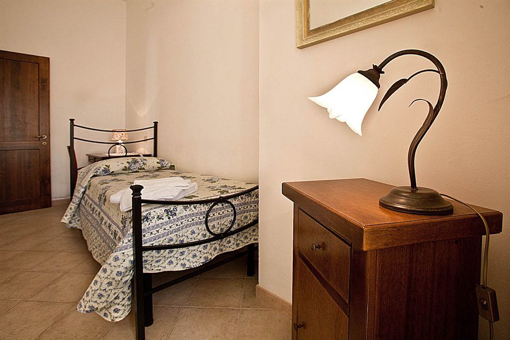 Casa Vacanze Santa Caterina Asciano Extérieur photo