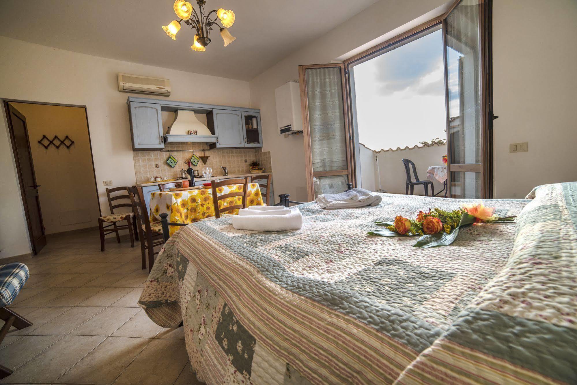Casa Vacanze Santa Caterina Asciano Extérieur photo