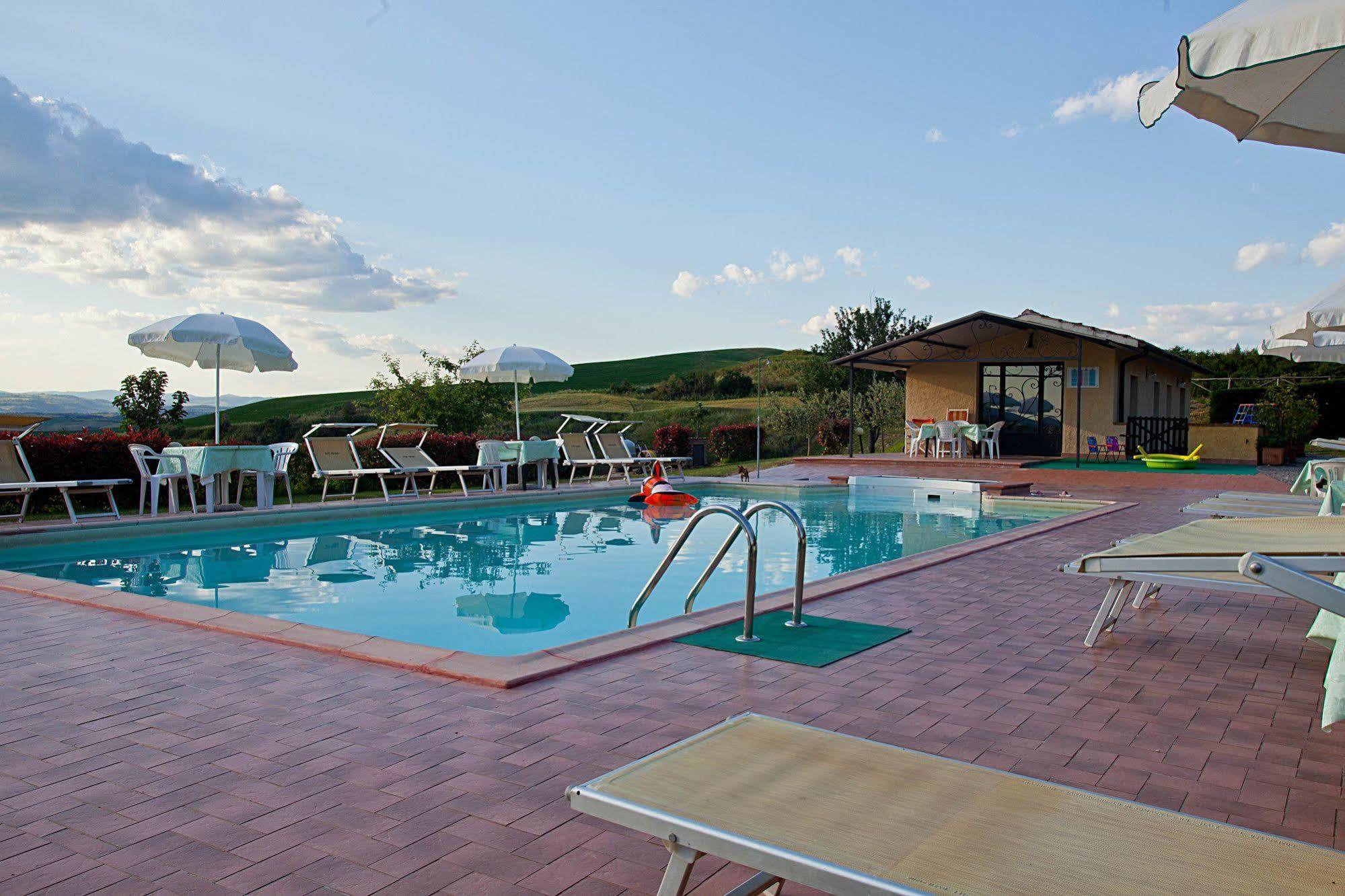 Casa Vacanze Santa Caterina Asciano Extérieur photo
